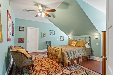 a bathroom with a toilet