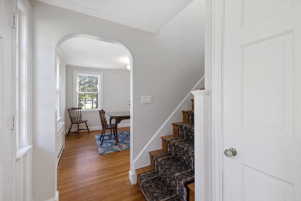 63 Plain Road Wayland, MA 01778 - Photo 3 of 40