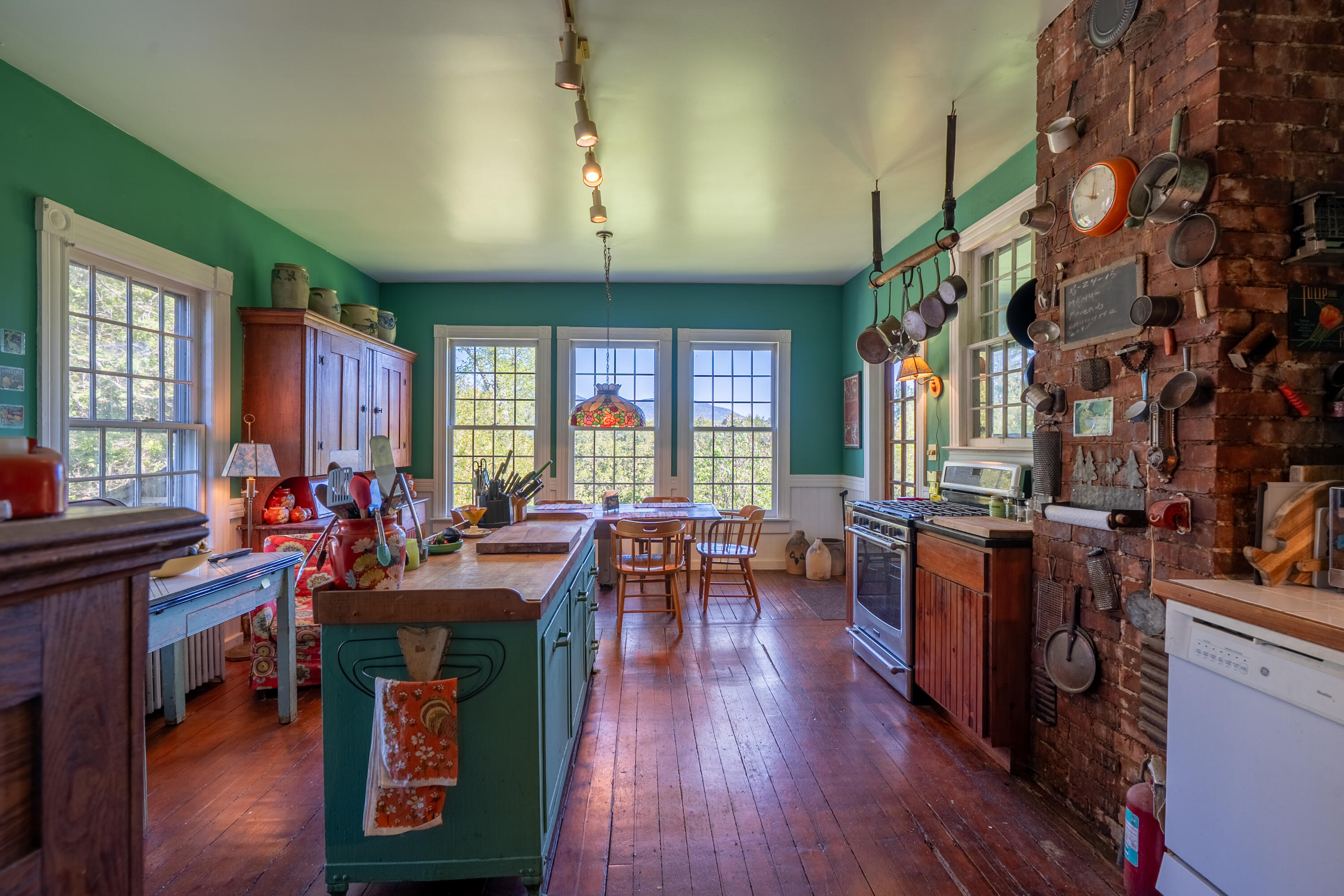 190 Stevens Road Lake Placid, NY 12946 - Photo 20 of 32 Kitchen