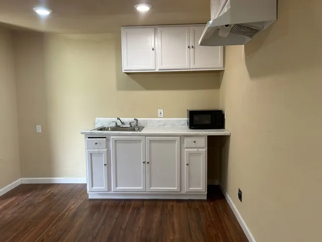 $858,000 | 819 East Guadalupe Street, La Grange, TX 78945