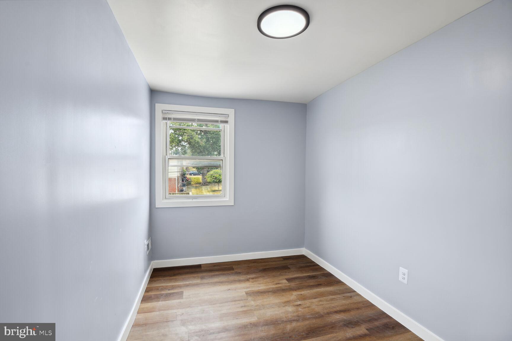 712 Roundview Road Brooklyn, MD 21225 - Photo 13 of 23 Thirds Bedroom