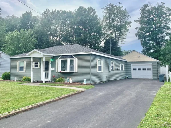 $219,900 | 53 Pinecrest Road, Whitestown, NY 13492