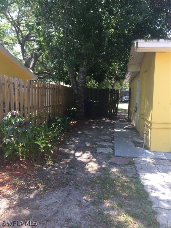 1545 Ransom Street Fort Myers, FL 33901 - Photo 3 of 25 a view of yard