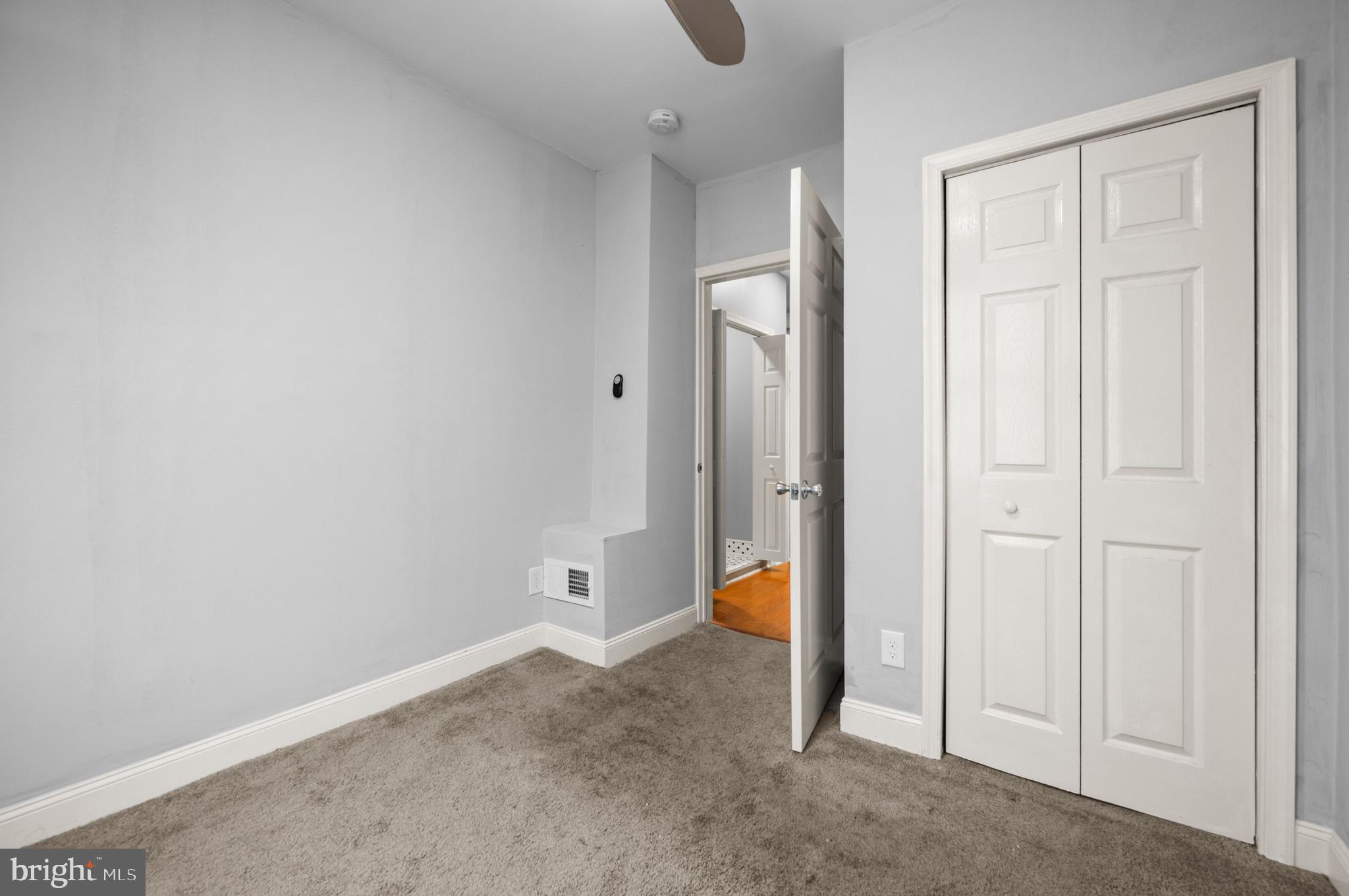 2818 North Swanson Street Philadelphia, PA 19134 - Photo 13 of 16