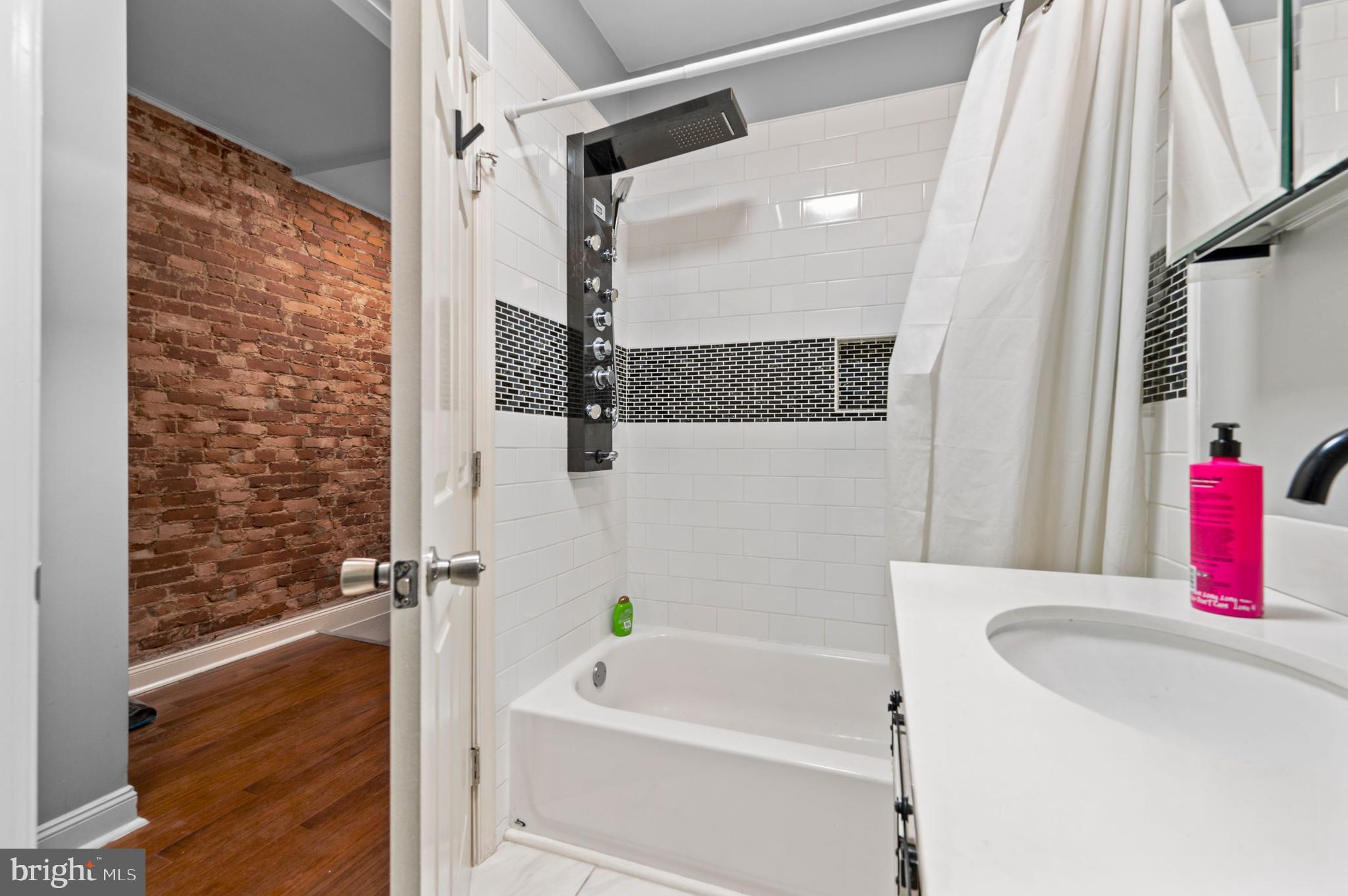 2818 North Swanson Street Philadelphia, PA 19134 - Photo 9 of 16