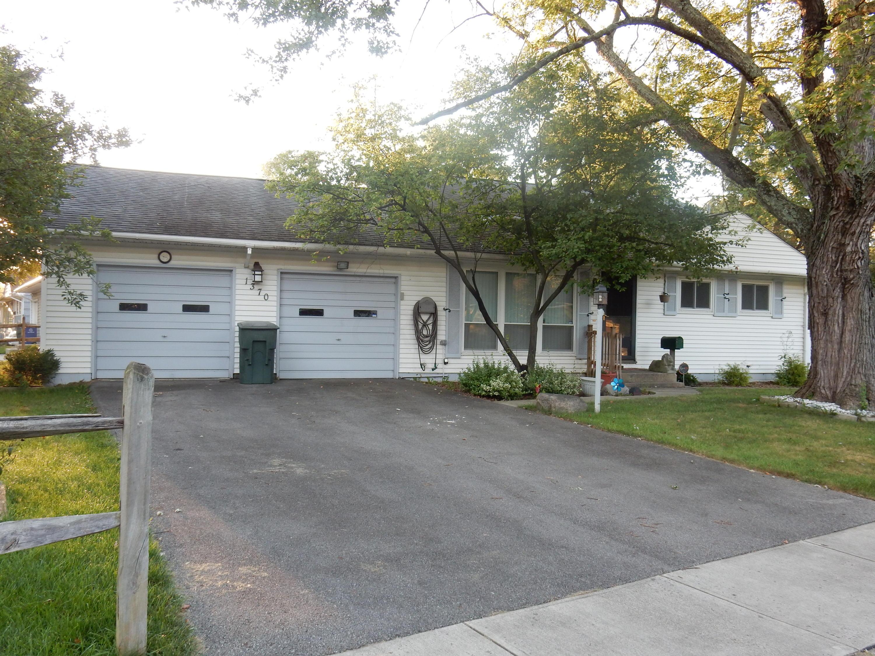 1370 Country Club Road Columbus, OH 43227 - Photo 4 of 25 Gallery Image 4