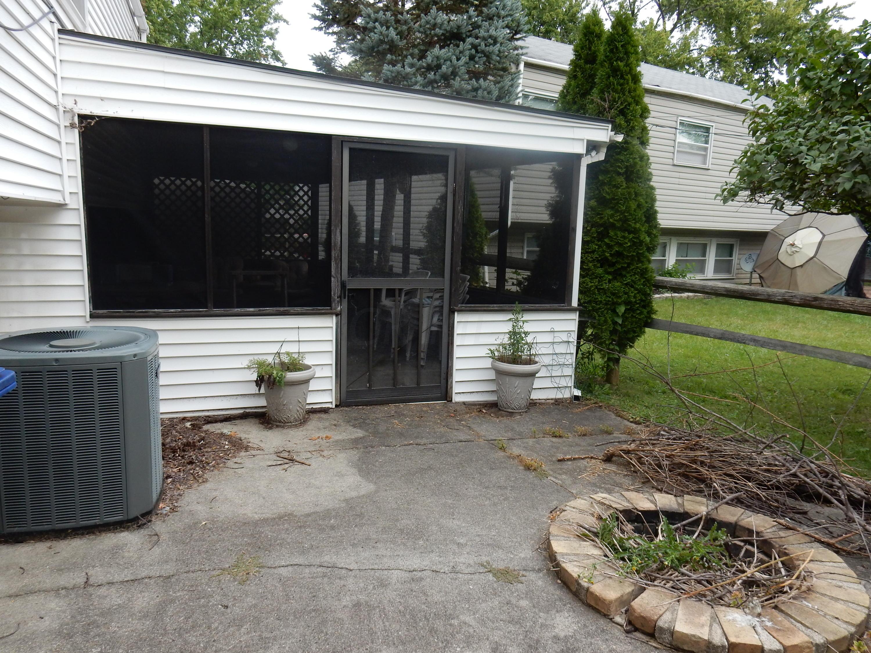 1370 Country Club Road Columbus, OH 43227 - Photo 7 of 25 Gallery Image 7