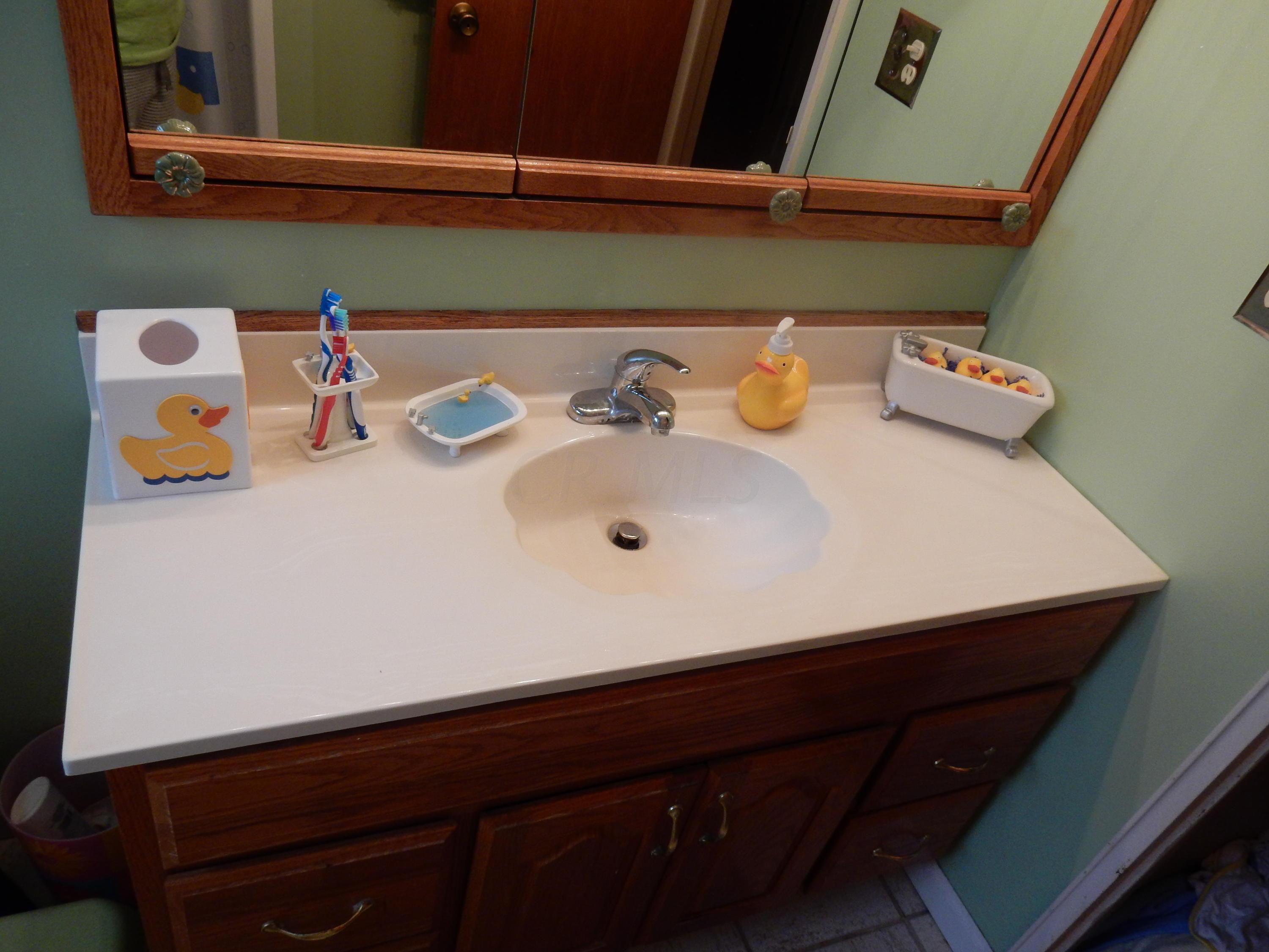 1370 Country Club Road Columbus, OH 43227 - Photo 10 of 25 Gallery Image 10