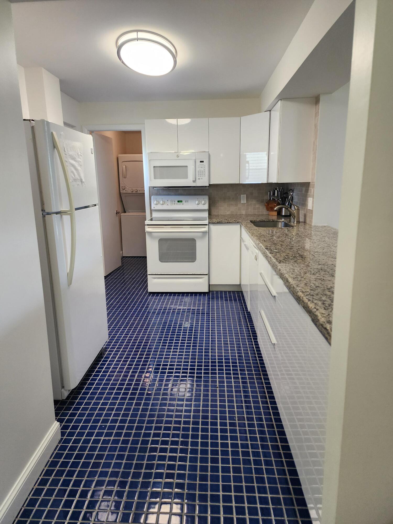 6699 Northwest 2nd Avenue, Unit 216 Boca Raton, FL 33487 - Photo 8 of 24 08_beyc69f4e75da49cd