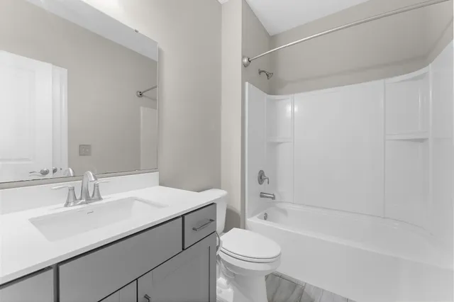 $599,999 | 320 Long Pier Street, Summerville, SC 29486