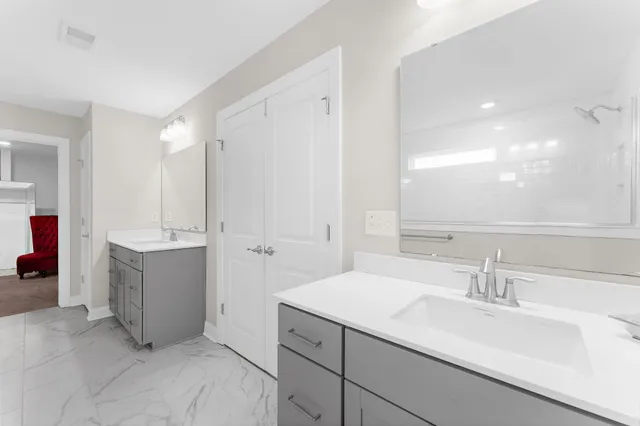 $599,999 | 320 Long Pier Street, Summerville, SC 29486