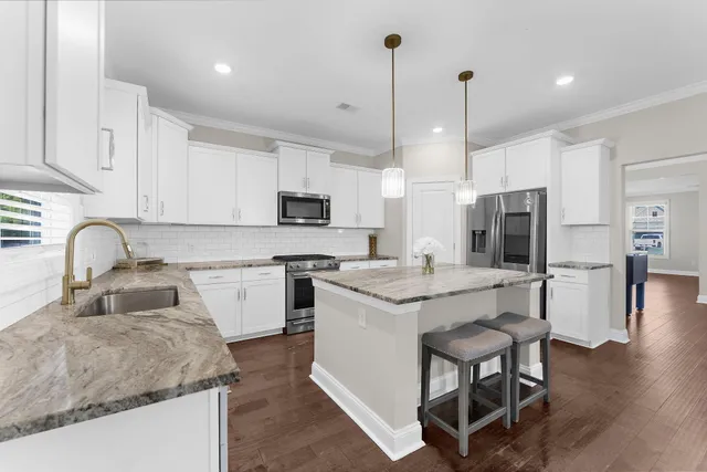 $599,999 | 320 Long Pier Street, Summerville, SC 29486