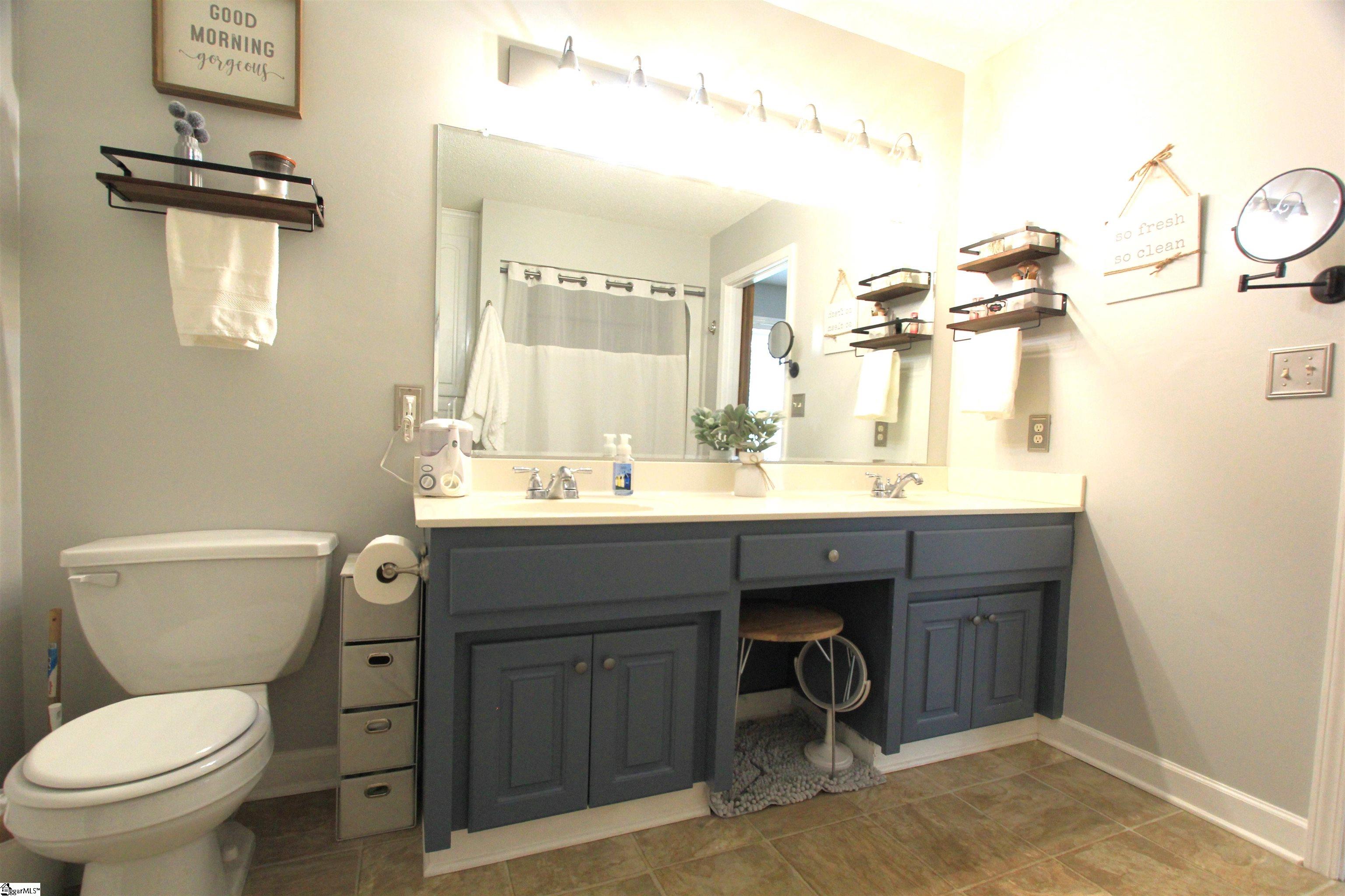507 Hammett Road Wellford, SC 29385 - Photo 18 of 36