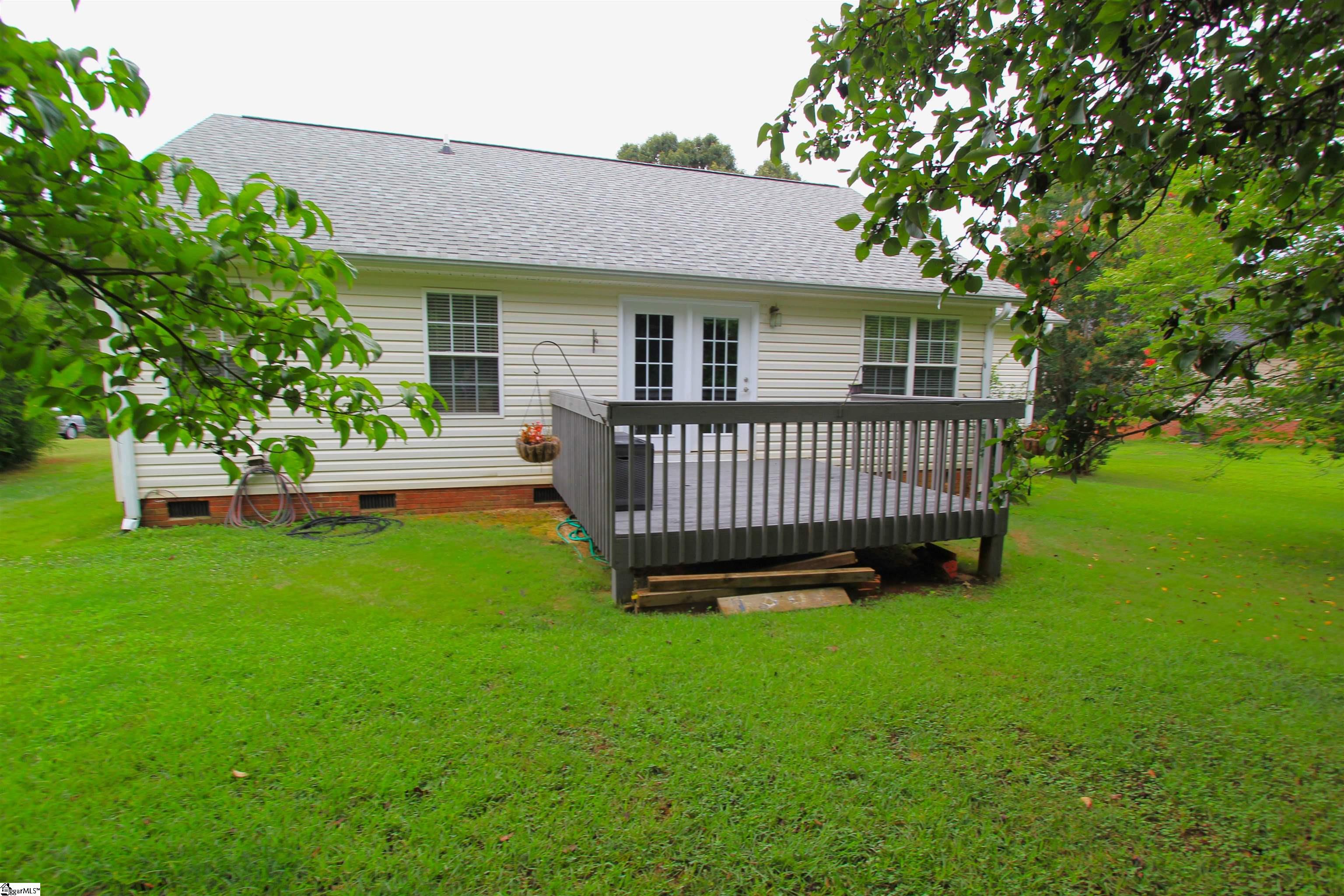 507 Hammett Road Wellford, SC 29385 - Photo 33 of 36