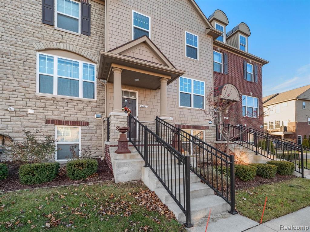 2665 Helmsdale Circle Rochester Hills, MI 48307 - Photo 1 of 33