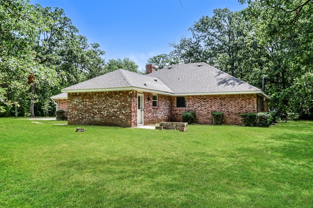 320 33rd Street Southwest Paris, TX 75460 - Photo 5 of 21