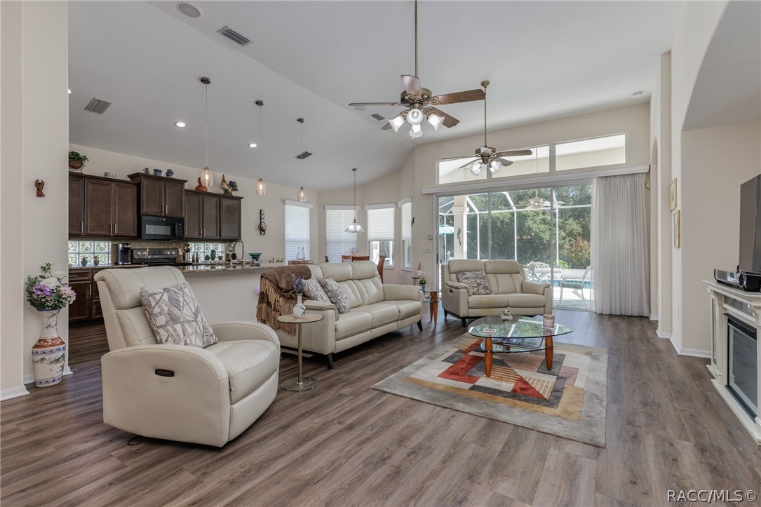 639 West Doerr Path Hernando, FL 34442 - Photo 22 of 61