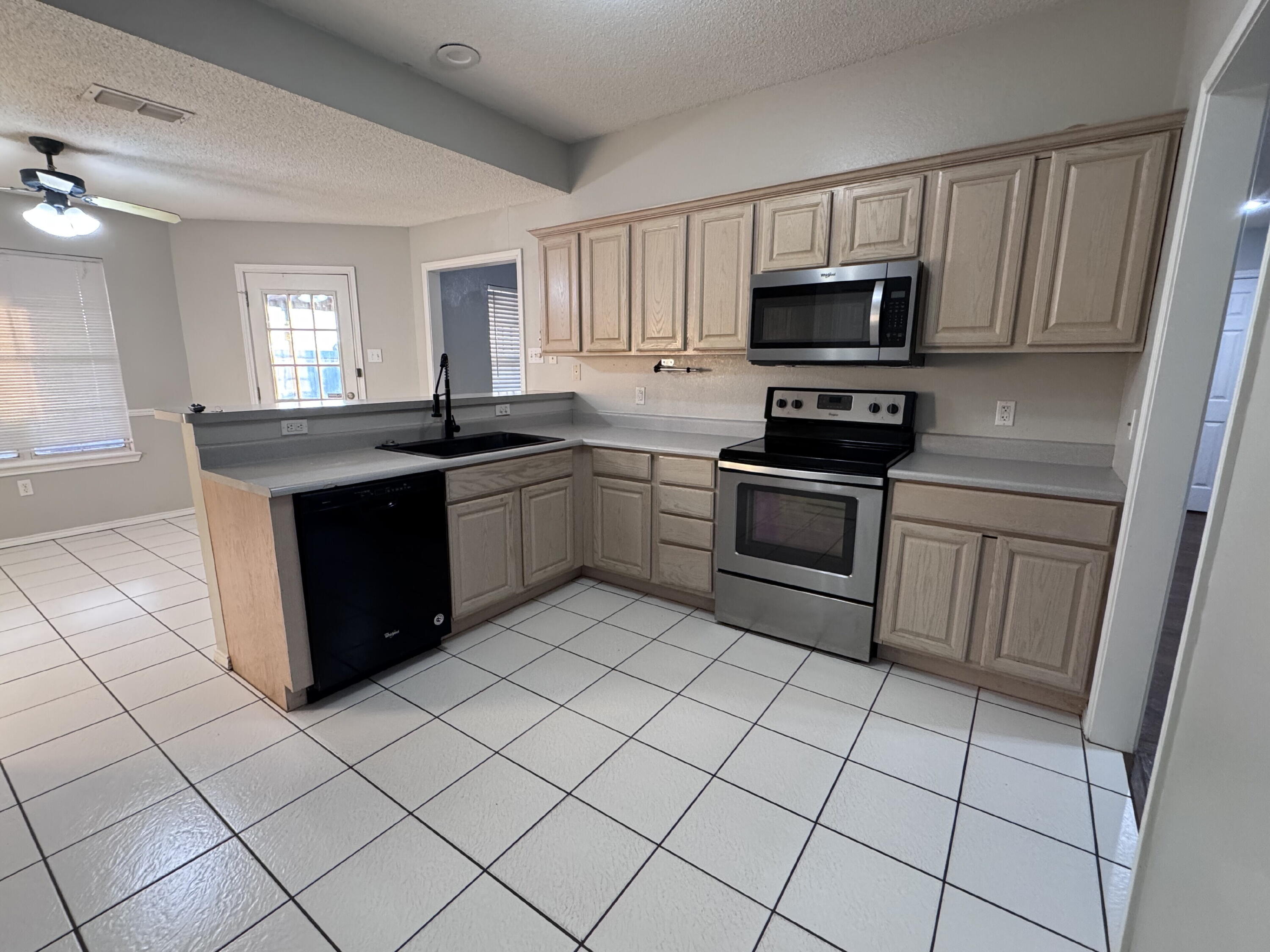 5621 126th Street Lubbock, TX 79424 - Photo 6 of 23 IMG_1551