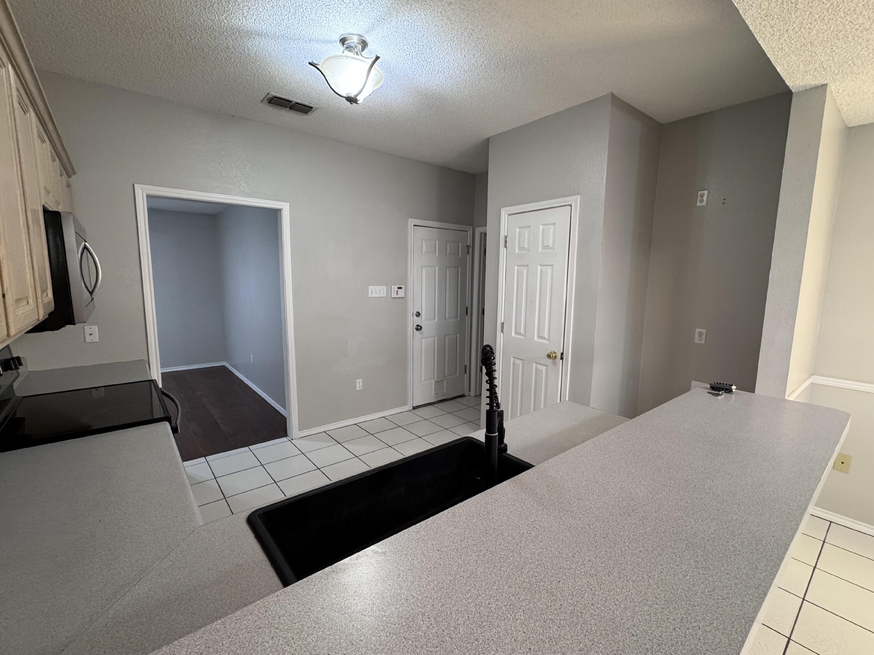 5621 126th Street Lubbock, TX 79424 - Photo 7 of 23 IMG_1552