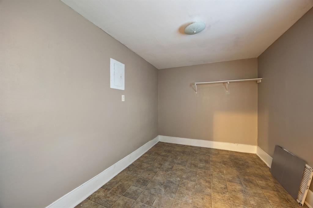 806 Buckalew Street Dallas, TX 75208 - Photo 13 of 23