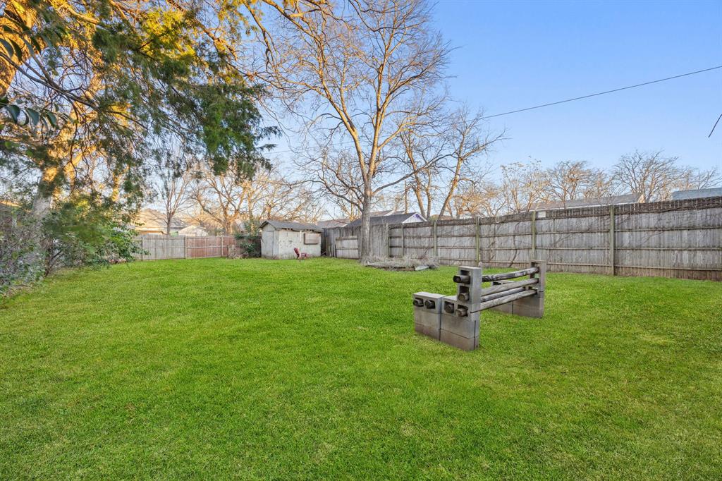 806 Buckalew Street Dallas, TX 75208 - Photo 22 of 23