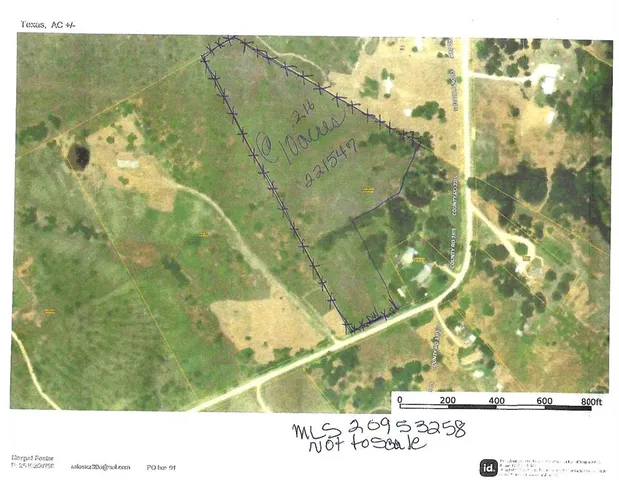 a black and white photo of a mirror