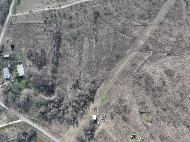 a close view of granite top of house