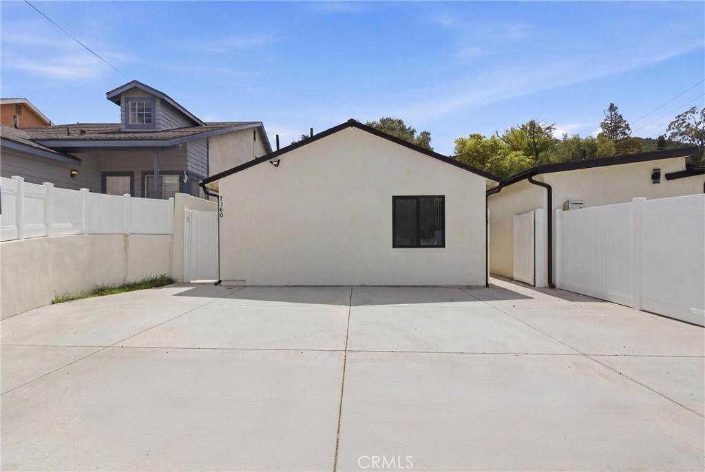 10012 Plainview Avenue Tujunga, CA 91042 - Photo 22 of 36 ADU Front Yard with 2 separate accesses