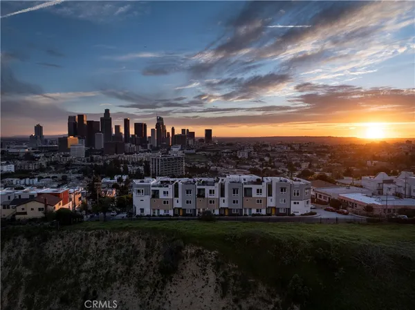 $6,500 | 1025 White Knoll Drive, Los Angeles, CA 90012