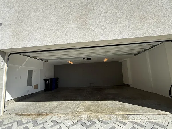 $6,500 | 1025 White Knoll Drive, Los Angeles, CA 90012