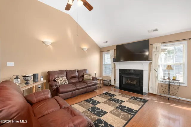 $318,900 | 406 Marsha's Way, Havelock, NC 28532