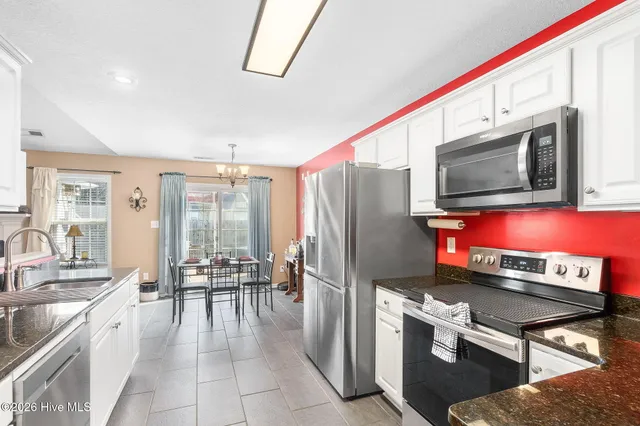 $318,900 | 406 Marsha's Way, Havelock, NC 28532