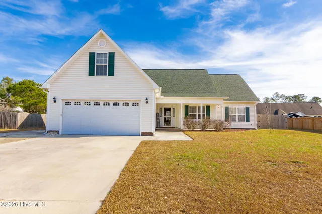$318,900 | 406 Marsha's Way, Havelock, NC 28532