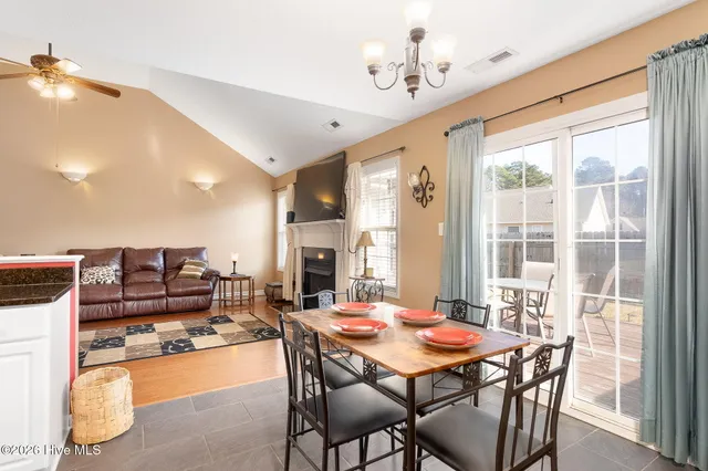 $318,900 | 406 Marsha's Way, Havelock, NC 28532