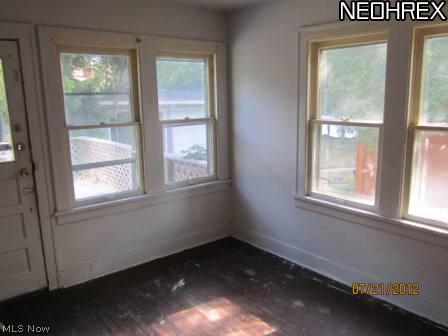 4003 Rosemond Road Cleveland Heights, OH 44121 - Photo 9 of 19