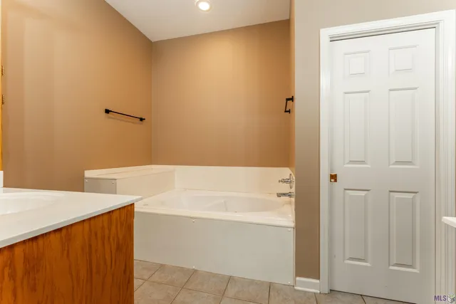 $337,500 | 37700 Walker North Road, Walker, LA 70785