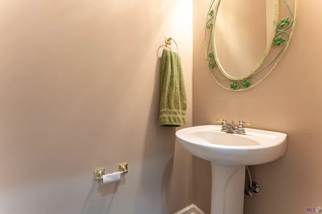 $337,500 | 37700 Walker North Road, Walker, LA 70785