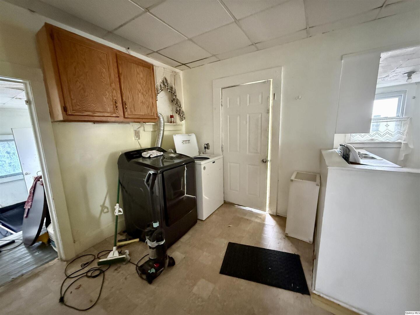 733 Buchanan Street Carthage, IL 62321 - Photo 11 of 14