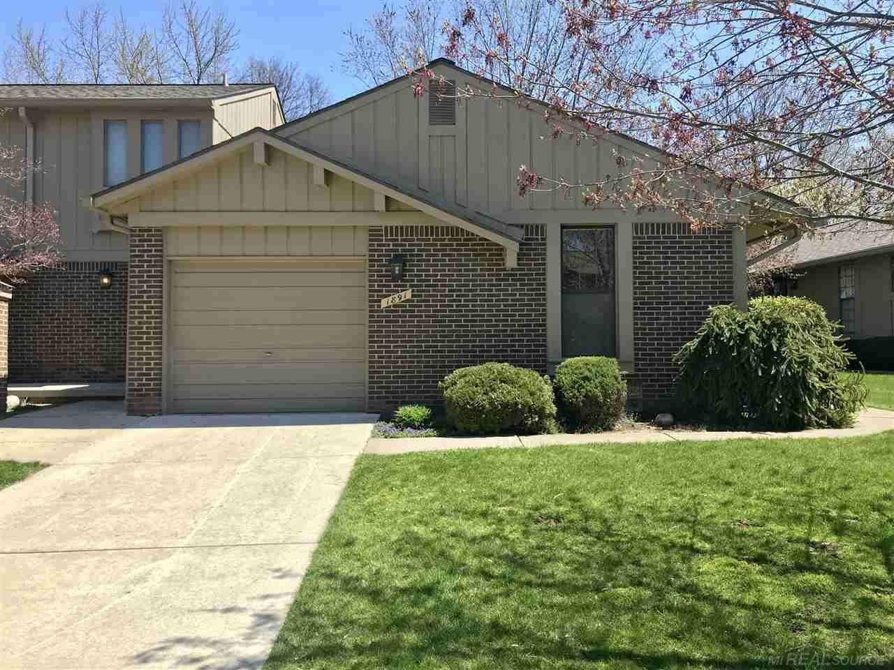 1891 Allenway Court Rochester Hills, MI 48309 - Photo 1 of 46
