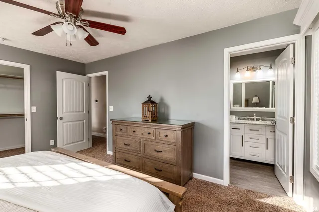 $299,900 | 15975 Forcade Lane, Marion, IL 62959