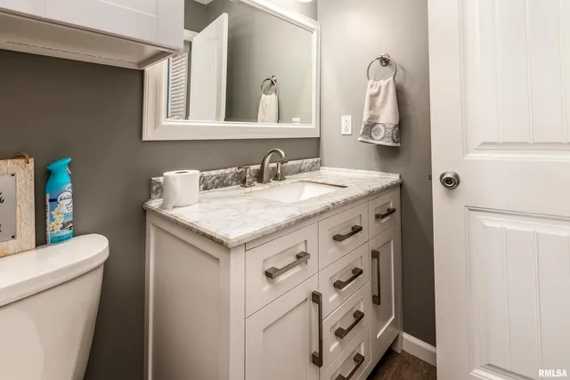 $299,900 | 15975 Forcade Lane, Marion, IL 62959