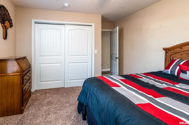 $299,900 | 15975 Forcade Lane, Marion, IL 62959