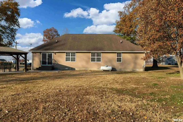 $299,900 | 15975 Forcade Lane, Marion, IL 62959