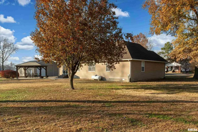 $299,900 | 15975 Forcade Lane, Marion, IL 62959