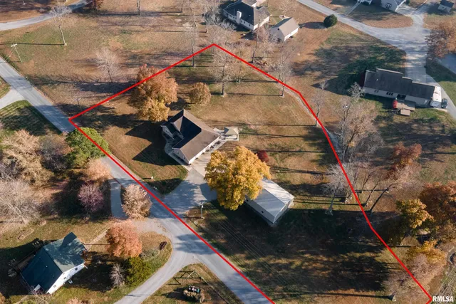 $299,900 | 15975 Forcade Lane, Marion, IL 62959