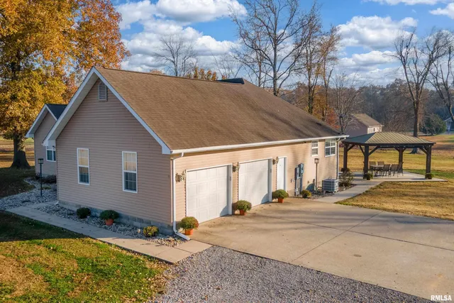 $299,900 | 15975 Forcade Lane, Marion, IL 62959