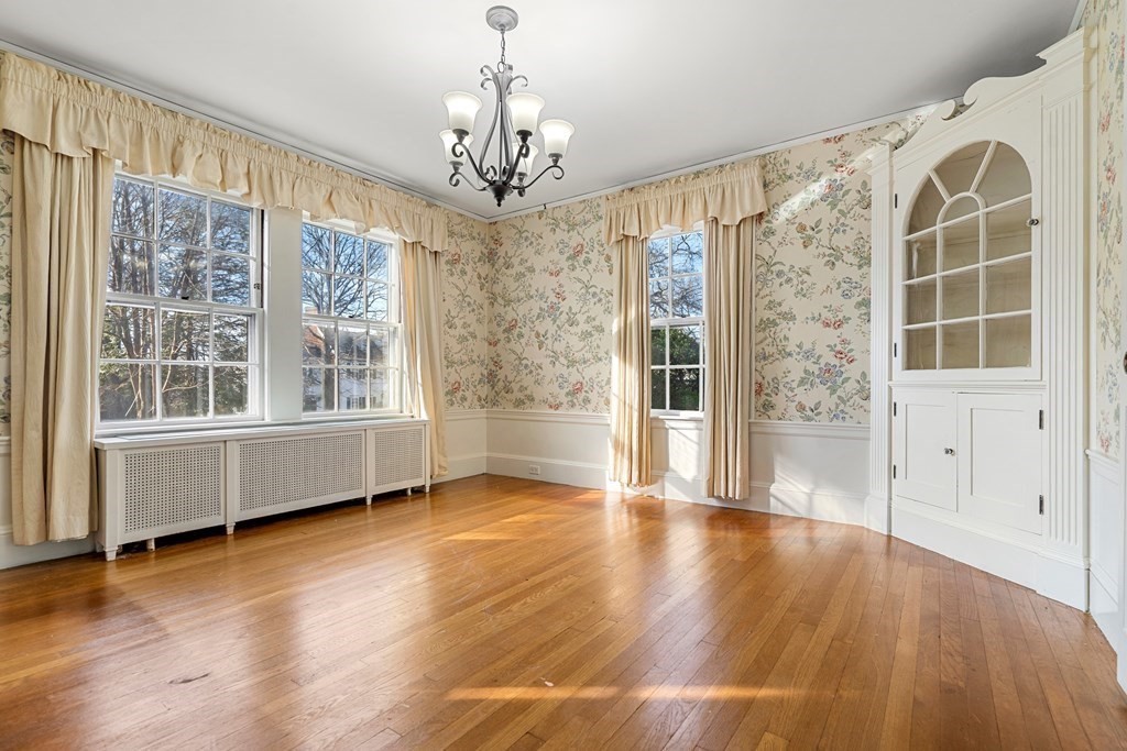 12 Longwood Road Milton, MA 02186 - Photo 11 of 34 Gallery Image 11