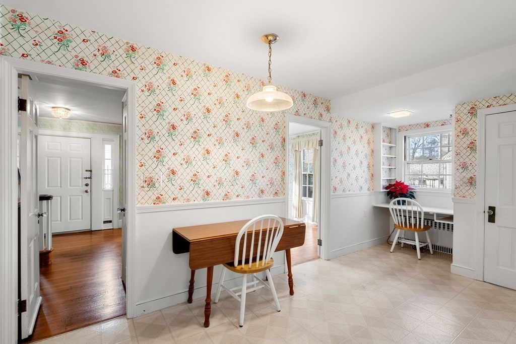 12 Longwood Road Milton, MA 02186 - Photo 14 of 34 Gallery Image 14