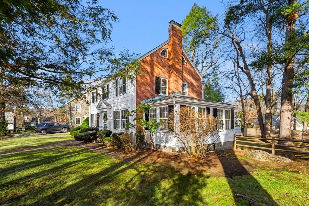 12 Longwood Road Milton, MA 02186 - Photo 3 of 34 Gallery Image 3