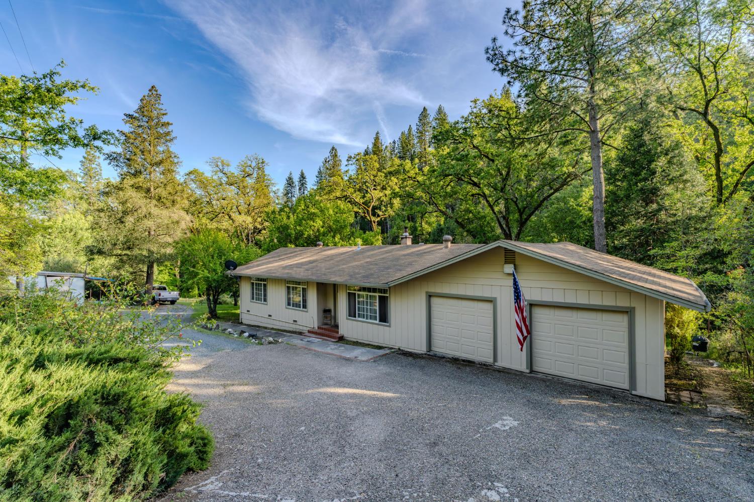 8792 Hidden Valley Road Mountain Ranch, CA 95246 - Photo 2 of 59